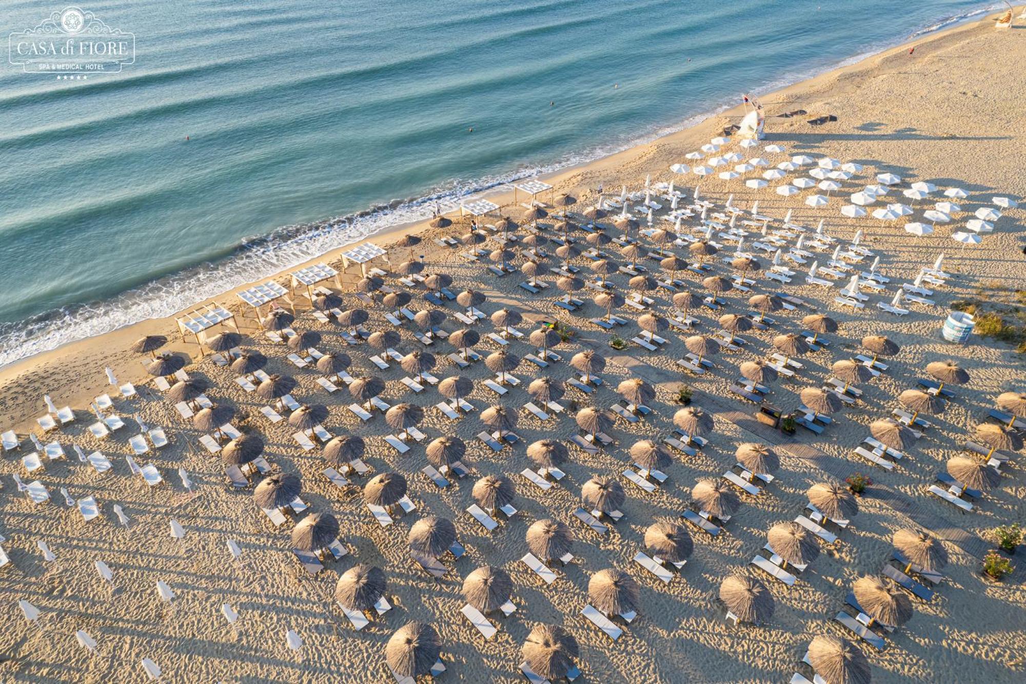 Casa Di Fiore Spa And Medical Hotel, Mineral Pools & Private Beach Kranevo Kültér fotó Aerial view of the beach